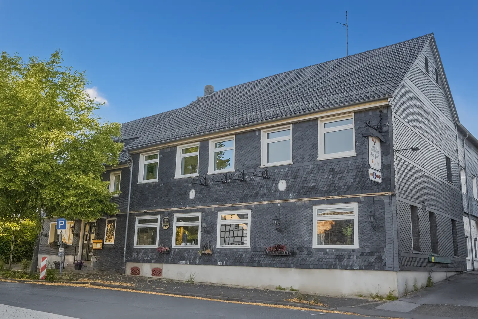 Hotel Gesamtansicht